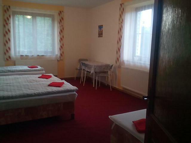 U Novych Pratel Hotel Lichkov Luaran gambar