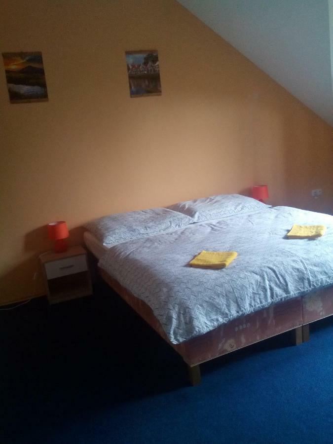 U Novych Pratel Hotel Lichkov Luaran gambar